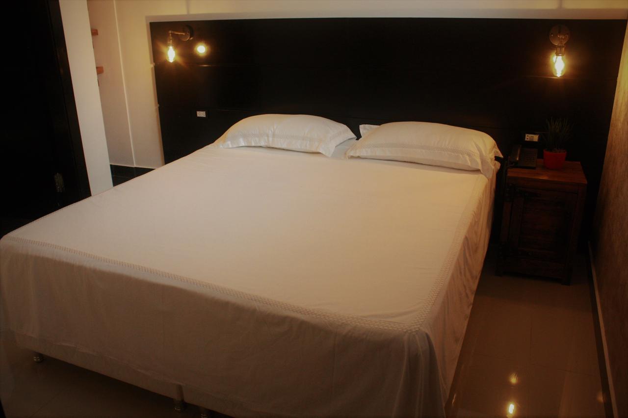 Hotel 1945 Aeropuerto Asuncion Exteriör bild